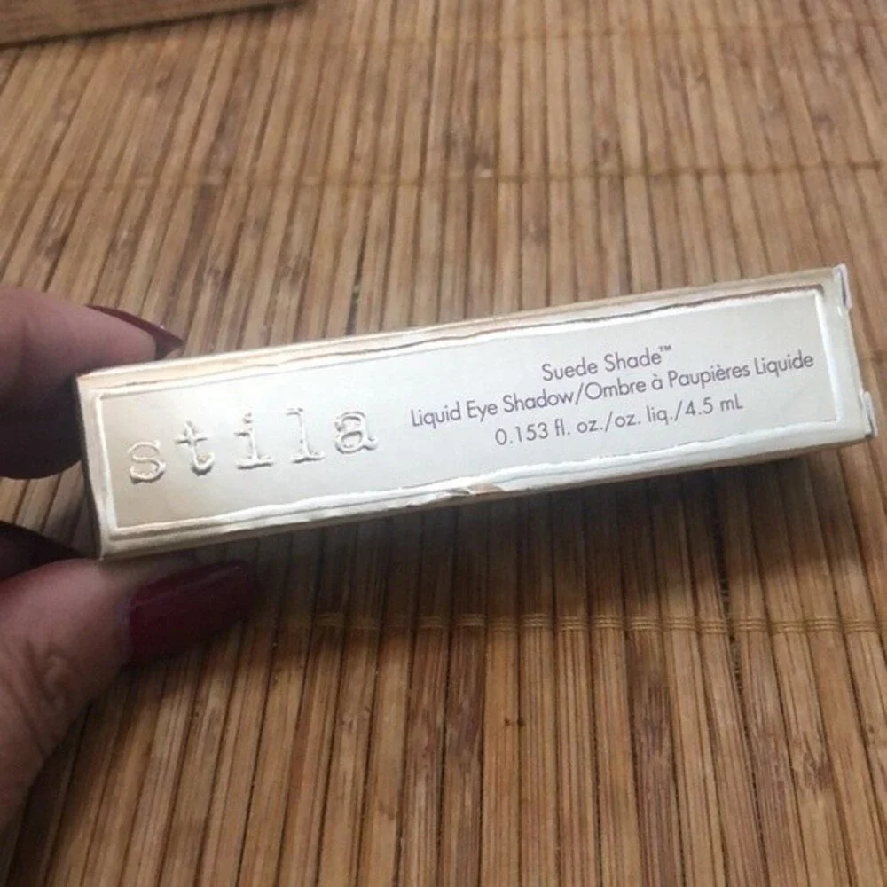 Stila New Suede Shade Long Wearing Buildable Liquid Eyeshadow Midnight Espresso